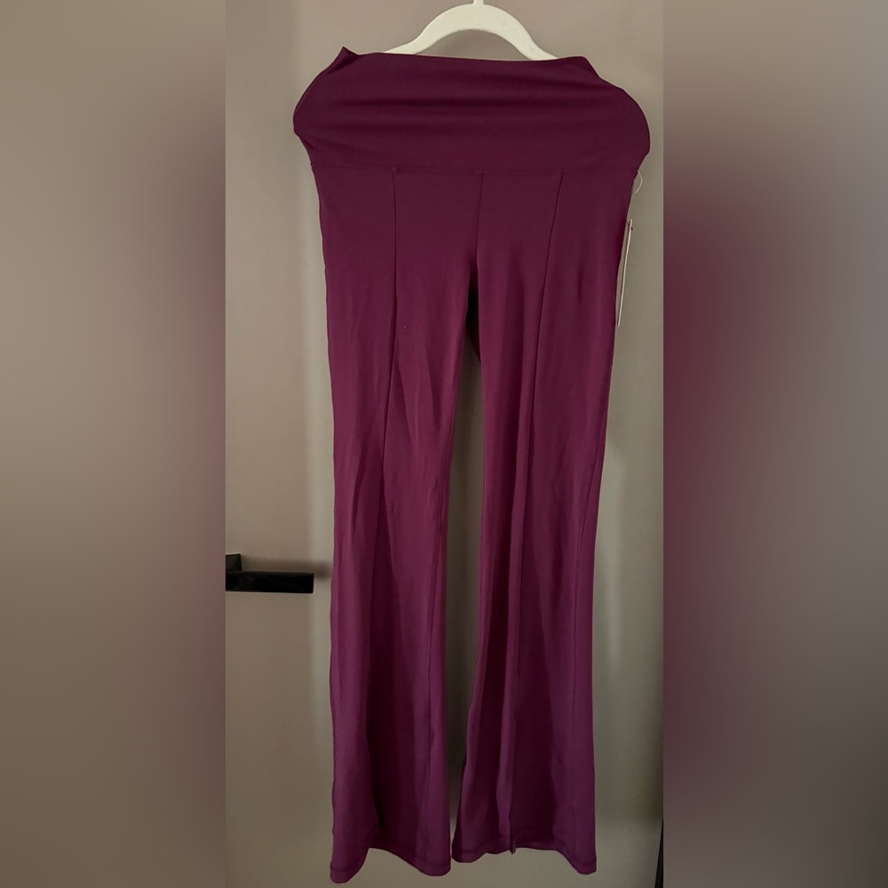 Women's Maroon Yoga Pants